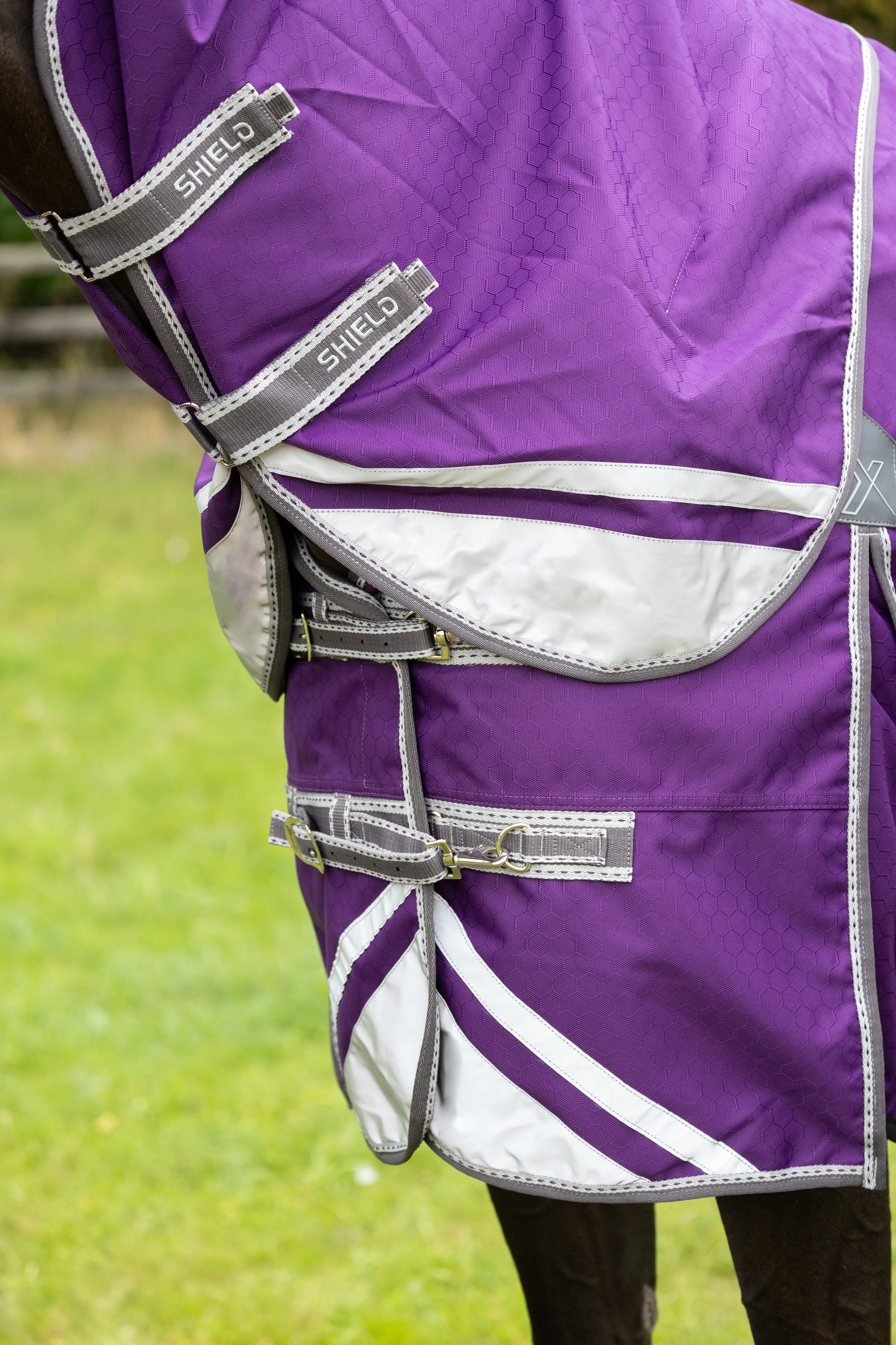 DefenceX Shield 0g Turnout Rug with Detachable Neck image 4